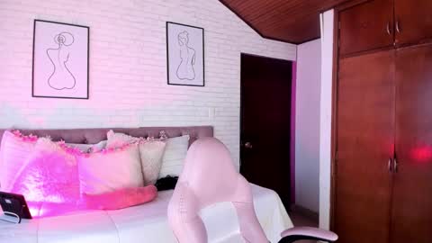 Kitty online show from January 2026 07:30:01 PM