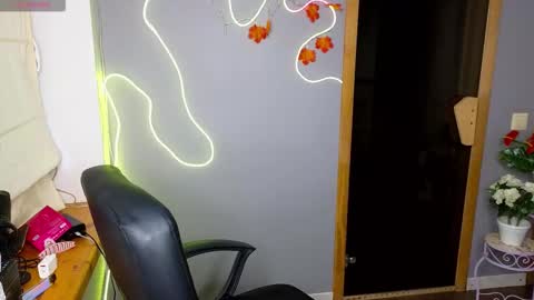 Kate online show from November 2025 12:44:02 PM