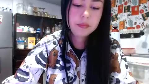 Snapshot of kitty_small69 chatting on June 2026 03:15:01 AM kitty_small69 online show from June 2026 03:15:01 AM