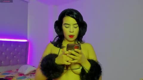 kitty_violet11 online show from April 2026 10:38:01 PM