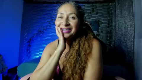 violet online show from December 2025 03:00:02 AM