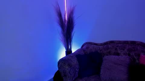 Jenn online show from January 2025 08:48:02 PM