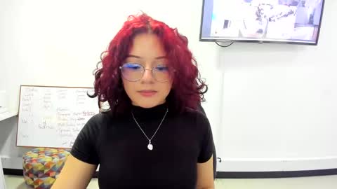 Jenn online show from January 2025 08:37:01 PM