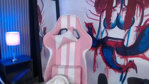 kittyhouse_hs online show from April 2026 08:48:02 PM