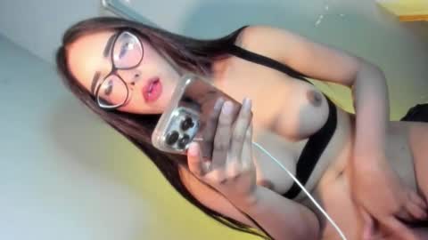Snapshot of kittylickerfucker69 chatting on May 2026 05:03:02 AM Grace online show from May 2026 05:03:02 AM
