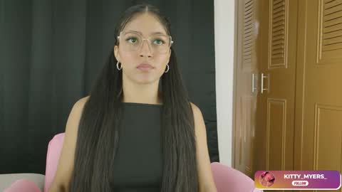 Snapshot of kittymyers_ chatting on April 2026 01:20:01 PM kittymyers_ online show from April 2026 01:20:01 PM