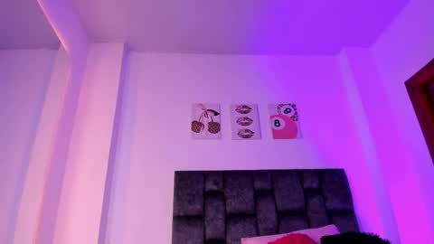 Snapshot of kittystar18 chatting on March 2026 06:03:02 PM kitty online show from March 2026 06:03:02 PM