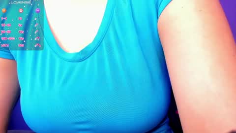 Snapshot of kittystar18 chatting on April 2026 04:44:02 PM kitty online show from April 2026 04:44:02 PM