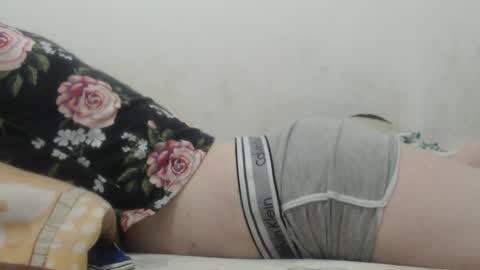 kittywhiteass online show from December 2024 08:20:01 AM