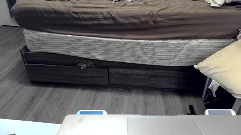 Kittyymaze online show from April 2026 11:49:01 AM