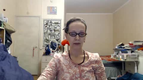 Snapshot of kiuminberry chatting on February 2025 04:14:02 PM KiuminBerry online show from February 2025 04:14:02 PM