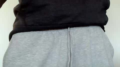 Snapshot of kiwibulge123 chatting on April 2026 09:30:02 PM kiwibulge123 online show from April 2026 09:30:02 PM