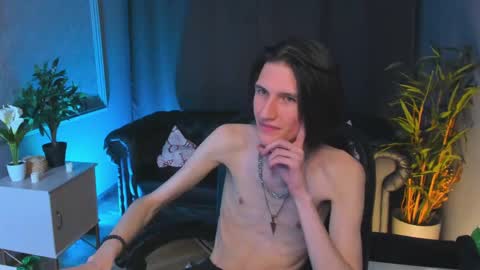 Snapshot of klaude_jam chatting on April 2026 03:45:01 AM Klaude Jam online show from April 2026 03:45:01 AM