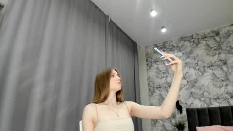 Snapshot of kleo_patr4 chatting on December 2025 02:06:02 AM Trina online show from December 2025 02:06:02 AM