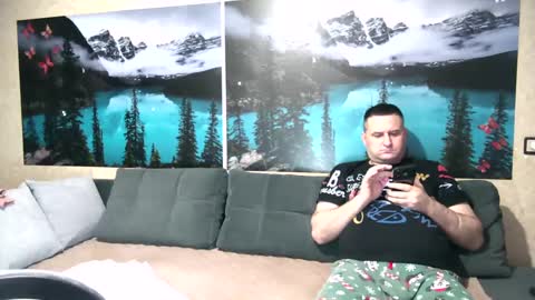 Kleosnow online show from September 2025 07:58:01 AM