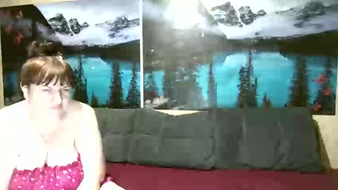 Kleosnow online show from October 2025 09:39:01 PM