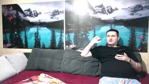 Kleosnow online show from November 2025 10:15:01 AM