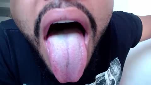 kleyton online show from December 2024 09:24:01 PM