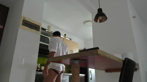 klinsmannwalton online show from May 2026 01:19:01 PM