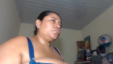 Kloe online show from October 2025 07:17:01 AM