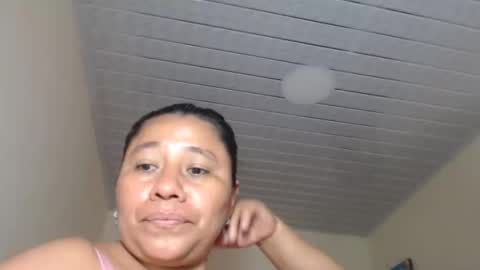 Kloe online show from November 2025 08:53:01 PM