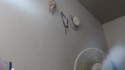 Kloe online show from December 2025 10:37:01 PM