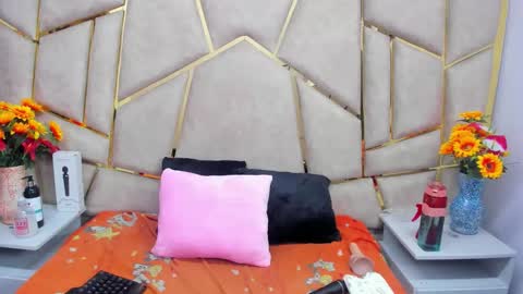 kloe online show from September 2025 04:34:02 AM