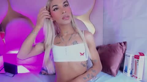 Snapshot of kloe_hh chatting on March 2026 01:11:02 PM Kloe online show from March 2026 01:11:02 PM