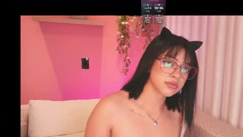 Snapshot of kloe_meow chatting on May 2026 03:55:02 AM Kloe online show from May 2026 03:55:02 AM