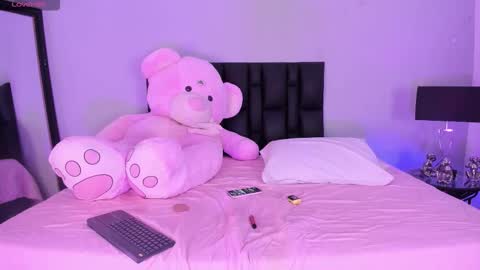 Snapshot of kloebaby_ chatting on March 2026 08:45:02 PM KLOE online show from March 2026 08:45:02 PM
