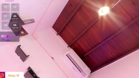 Kloey  online show from March 2025 10:31:02 PM