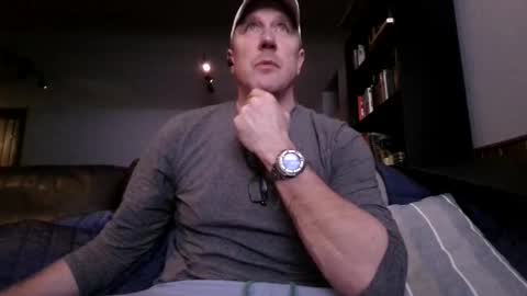 Knight3975 online show from March 2026 04:20:02 AM