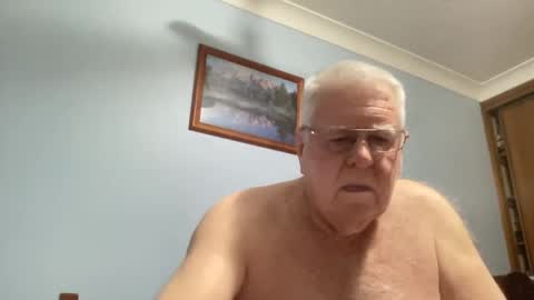 Aussiedude online show from September 2025 07:46:02 AM