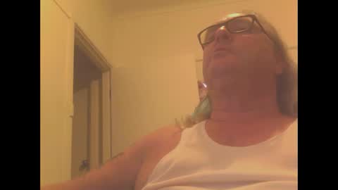 knobout online show from December 2024 09:06:01 AM