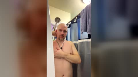 knotdaddy1983 online show from April 2026 03:06:01 PM