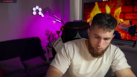 Snapshot of kochka25 chatting on June 2026 08:58:02 AM Sweet boy online show from June 2026 08:58:02 AM