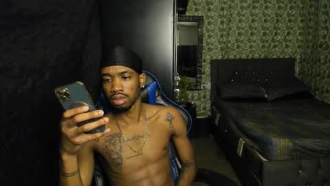 kofi online show from December 2025 08:29:01 PM