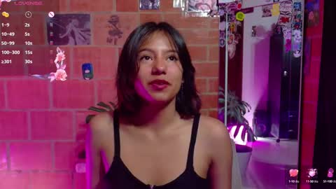 Snapshot of komatsu_ chatting on March 2025 07:21:02 PM  Komatsu Lilith online show from March 2025 07:21:02 PM