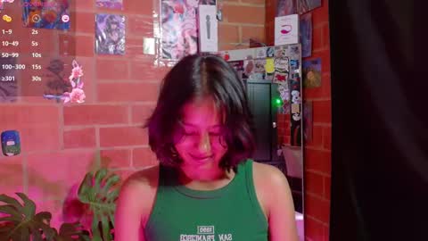 Snapshot of komatsu_ chatting on March 2025 10:21:01 PM  Komatsu Lilith online show from March 2025 10:21:01 PM