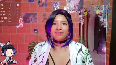 Snapshot of komatsu_ chatting on March 2025 11:07:01 PM  Komatsu Lilith online show from March 2025 11:07:01 PM