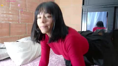 Snapshot of komatsu_ chatting on October 2025 12:59:02 PM  Komatsu Lilith online show from October 2025 12:59:02 PM