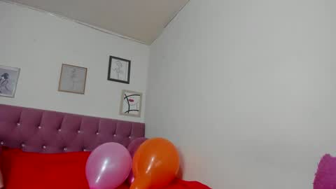 Snapshot of konie_hot chatting on February 2025 04:08:01 PM konie Diaz online show from February 2025 04:08:01 PM
