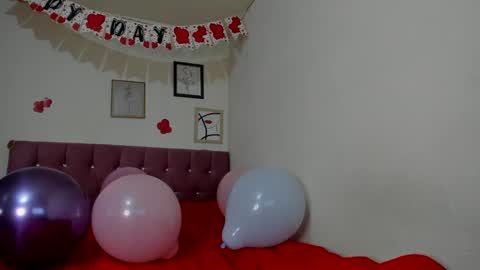 Snapshot of konie_hot chatting on March 2025 10:52:02 PM konie Diaz online show from March 2025 10:52:02 PM