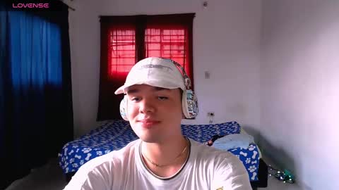 Klyie Online Mostly at 10pm-7am COL time online show from February 2025 09:59:02 PM