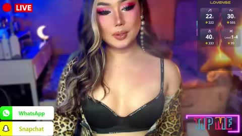 Snapshot of koreandollts chatting on October 2025 02:15:01 AM MISS ALICIA online show from October 2025 02:15:01 AM