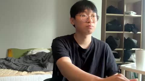 koreantwiink online show from January 2026 05:44:02 AM