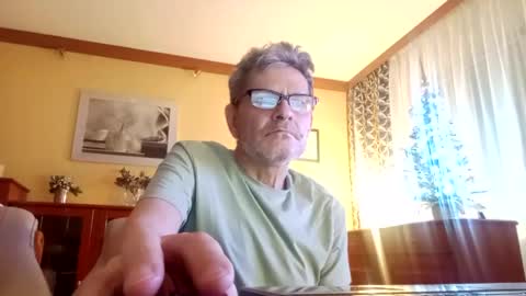 Snapshot of korek24hot chatting on December 2024 01:26:01 AM Korek online show from December 2024 01:26:01 AM