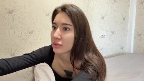 Snapshot of kortneycondello chatting on April 2026 04:01:01 AM Nami online show from April 2026 04:01:01 AM