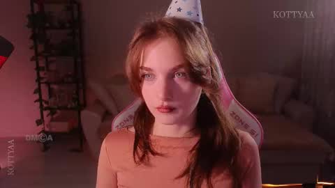 Kottyaa cb FOLLOWING  online show from October 2025 06:06:01 PM