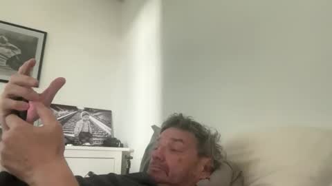 kovapoika online show from October 2025 11:33:02 AM